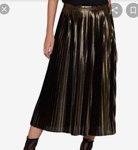 Avec Les Filles Gold Metallic Pleated Skirt